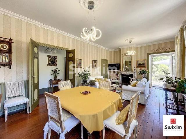 Maison bourgeoise dans un cadre naturel d’exception et poten. 340m² Burzet