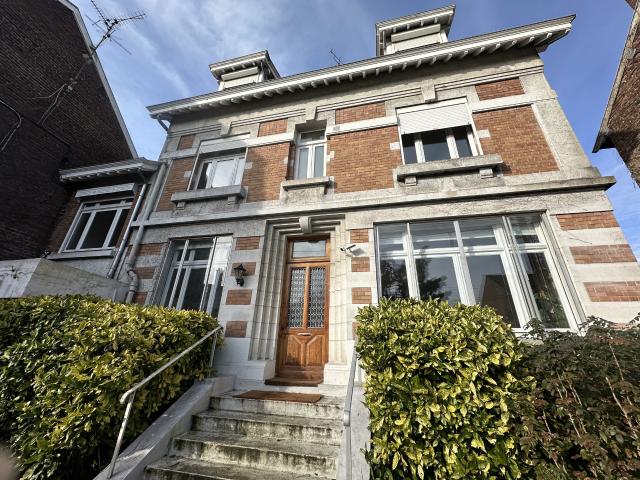 MAISON BOURGEOISE DE 274M2 VALENCIENNES 59300