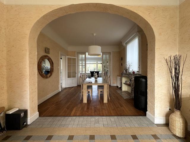 MAISON BOURGEOISE DE 274M2 VALENCIENNES 59300