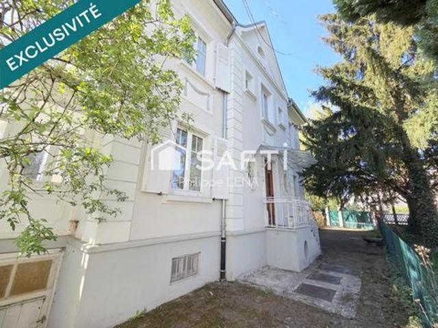 Maison bourgeoise début 20ème, 6 ares de terrain arboré