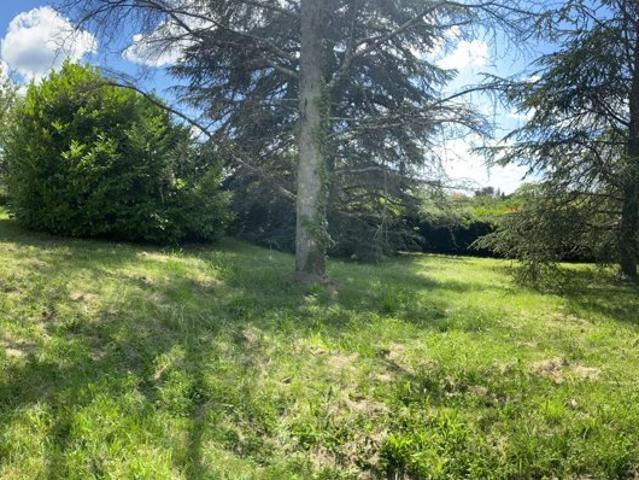 Maison Bourgeoise en Pierre de 250 m² proche centre ville