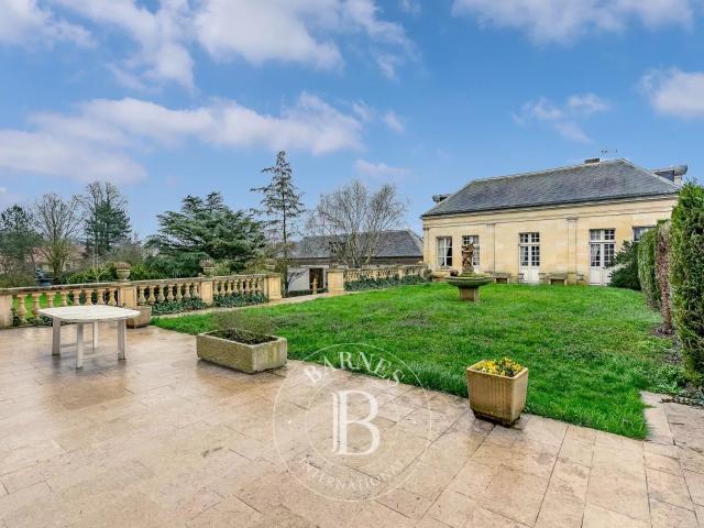 Maison bourgeoise et dépendances – Parc de 6 000 m² 251m² Ressons Sur Matz
