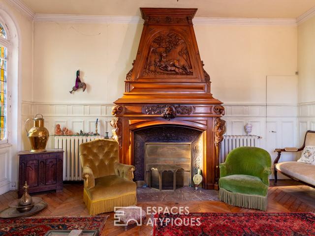 Maison bourgeoise iconique à rénover sur 8400 m² de terrain. m² Montélimar