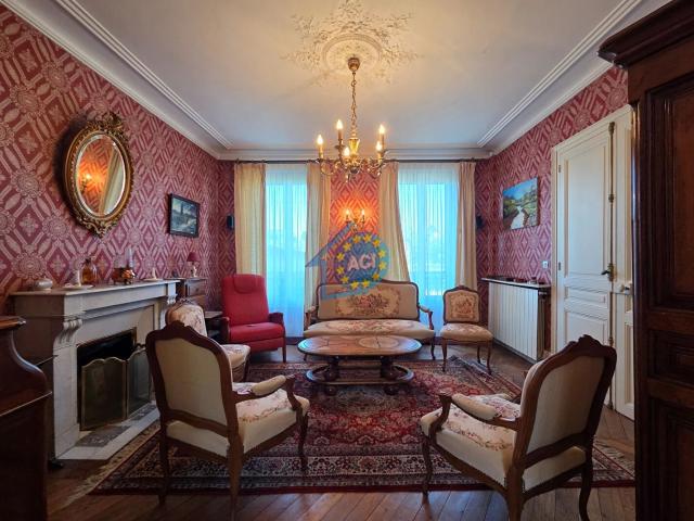 Maison Bourgeoise Mantes la Jolie 128 m² hab 5 chambres 50