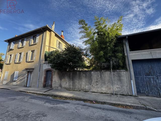 Maison, Bout du Pont de Larn