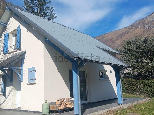 Maison, Boutx