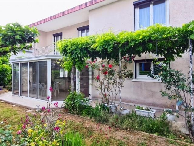 Maison, Boé