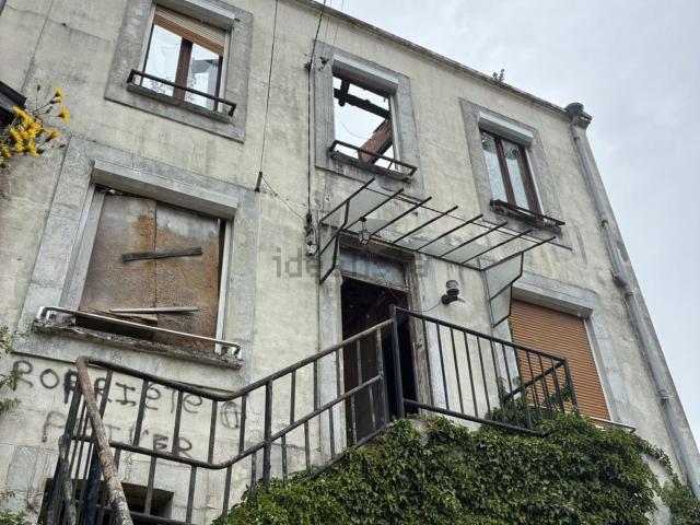 Maison, Bogny sur Meuse