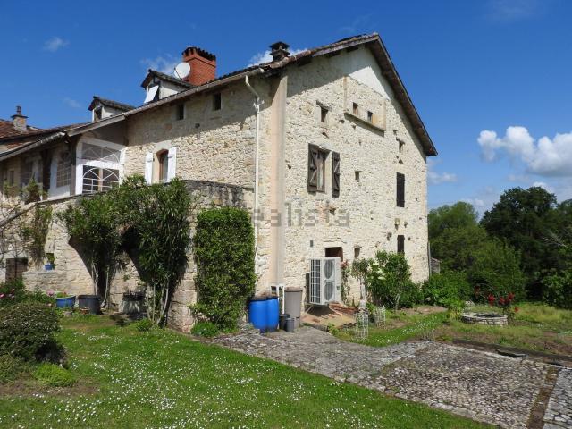 Maison, Boissières