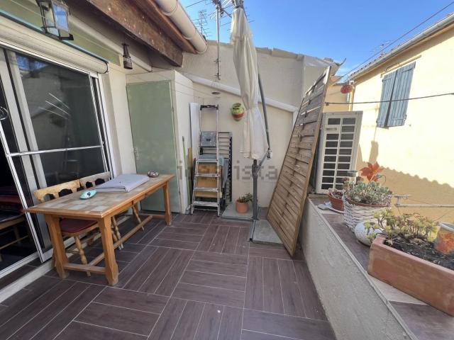 Maison, Bompas