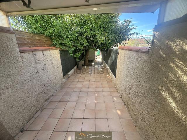 Maison, Bompas