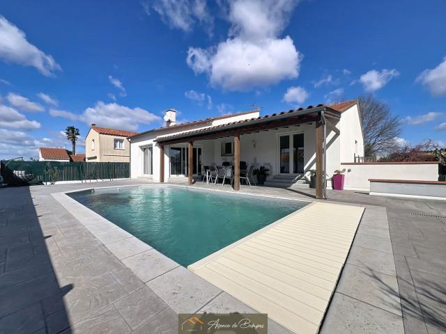 Maison, Bompas