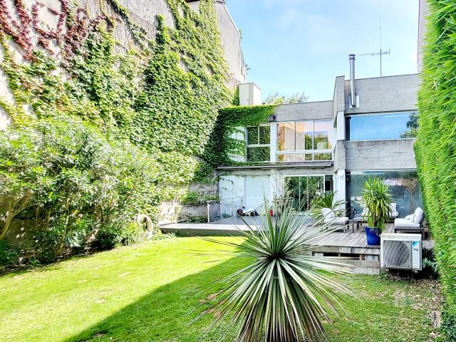 Maison Bordeaux 10 pièce s 245 m2 245m² Bordeaux