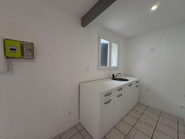 Maison Bornel 2 pièce s