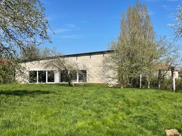 Maison + bâtiment