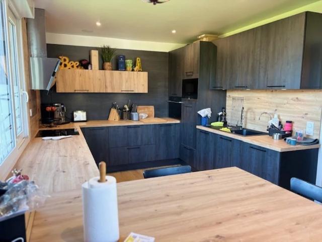 Maison Bayeux 9 pièce s 227.60 m², 5 ch dt 2 au rdc, SOUS SOL C