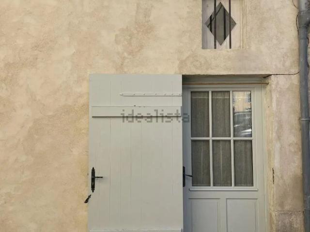 Maison, Bazas