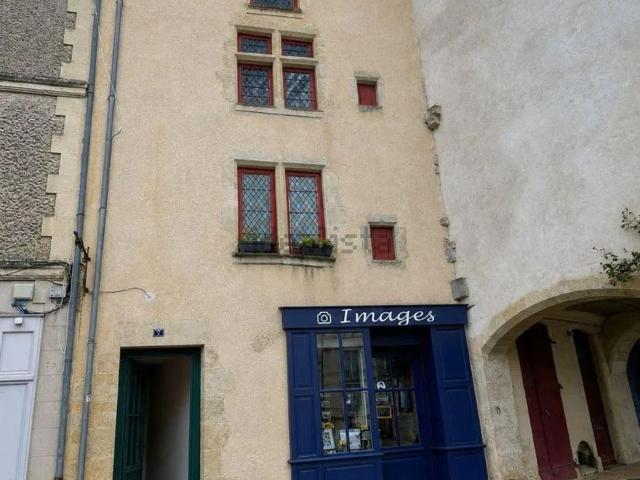 Maison, Bazas