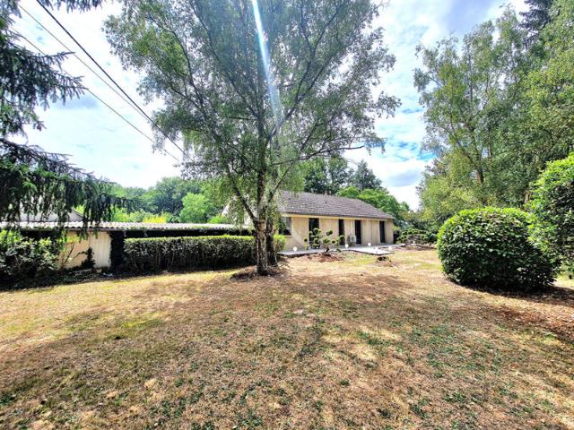 Maison Bazouges Cre Sur Loir 9 pièce s 258 m2