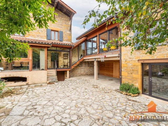 Maison, Bagnols