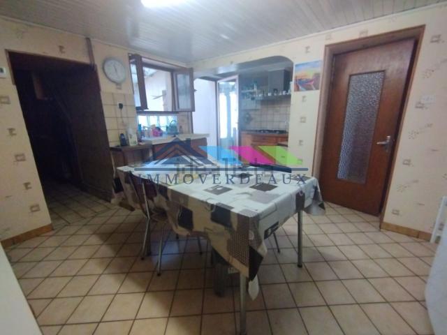 Maison, Barbas