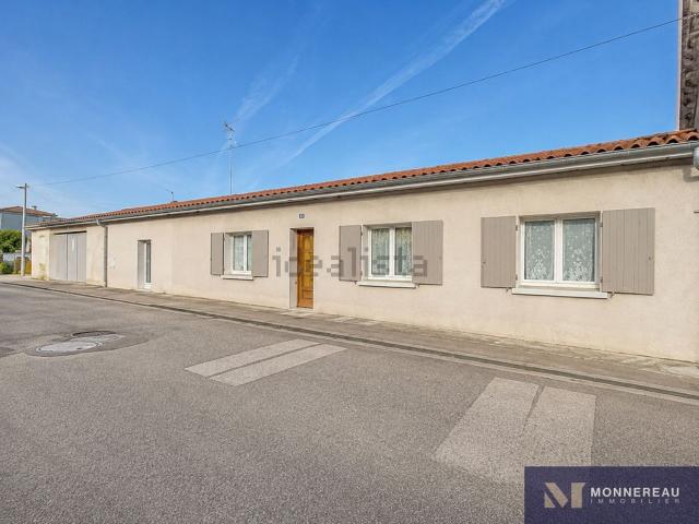 Maison, Barbezieux Saint Hilaire