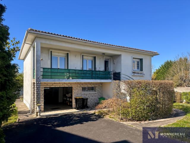 Maison, Barbezieux Saint Hilaire