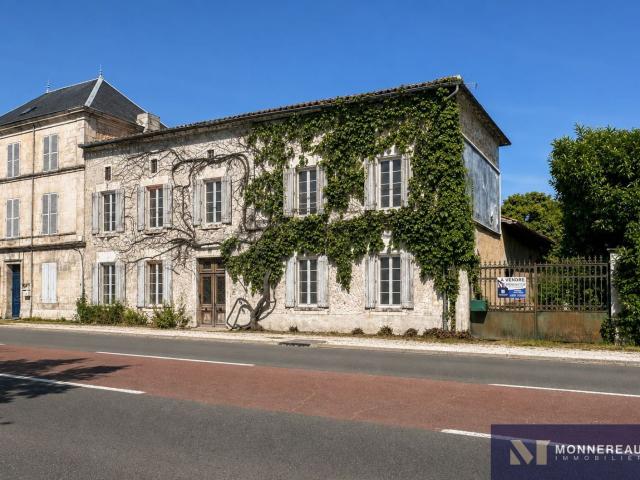Maison, Barbezieux Saint Hilaire