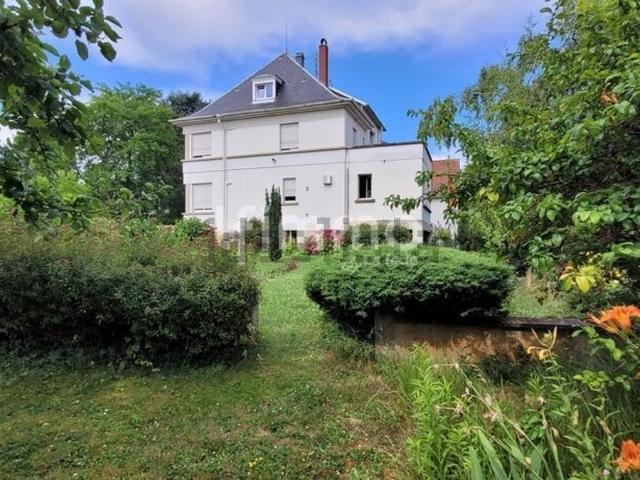 Maison, Barr