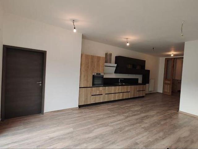 Maison basse énergie avec panneaux solaires 4 chambres