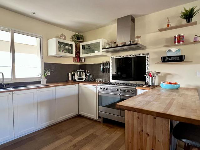 Maison Bassens 6 pièce s 118 m2