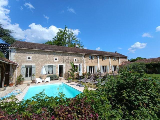 Maison, Bassillac et Auberoche