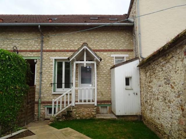 Maison Beville Le Comte 4 pièces 78.52 m2