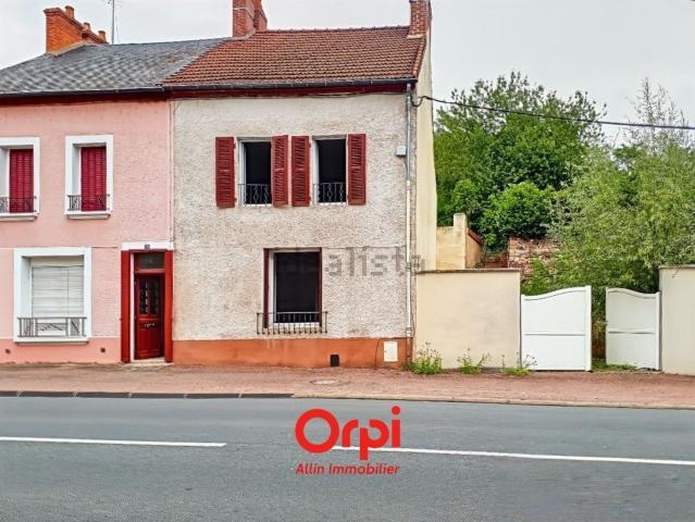 Maison, Bézenet