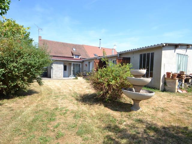 Maison, Bézenet
