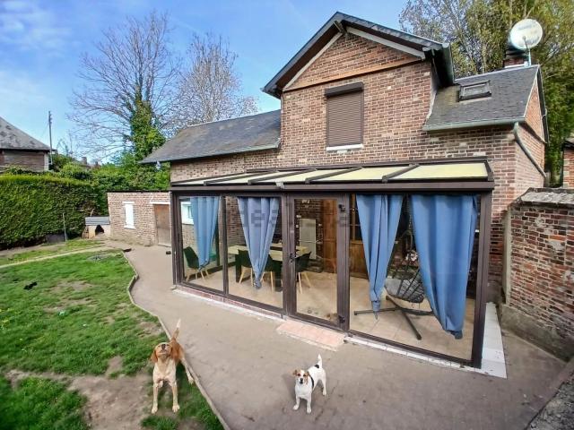 Maison, Beaumont le Roger