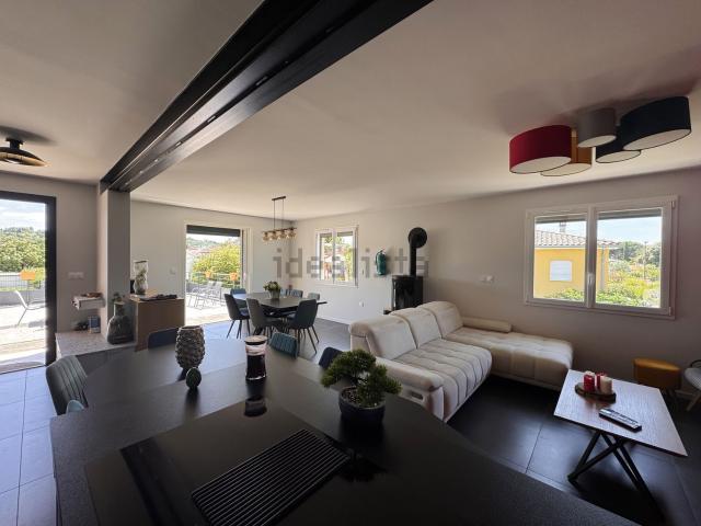 Maison, Beaumont lès Valence
