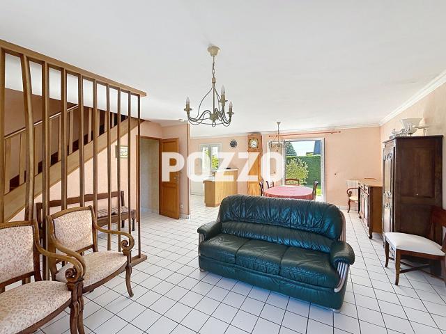 Maison Beauchamps 5 pièce s, commerces à pied 15 min de la mer proche Granville