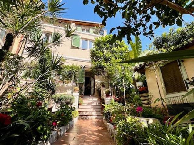 Maison, Beausoleil