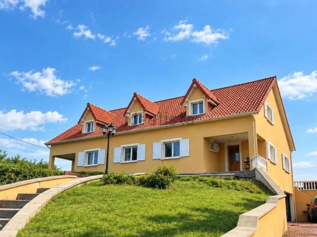 Maison, Bécordel Bécourt
