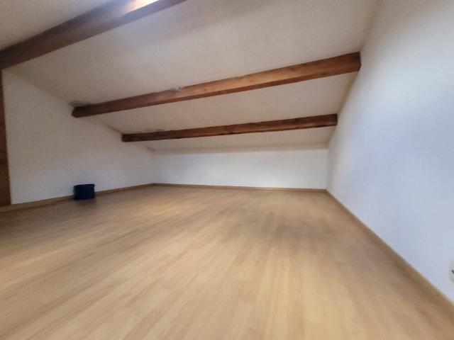 Maison bel étage avec 1 chambre