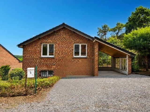 Maison bel étage de 3 chambres avec grande terrasse
