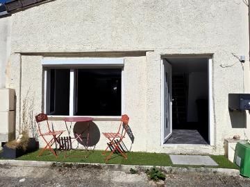 Maison BELLOY EN FRANCE