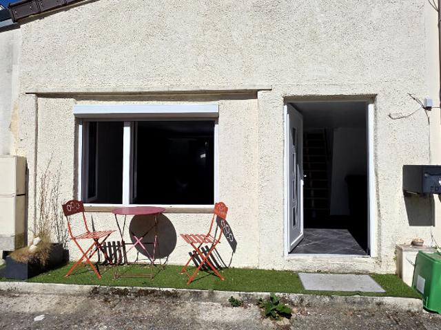 Maison BELLOY EN FRANCE