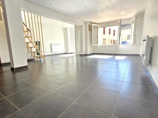 Maison BELLOY EN FRANCE