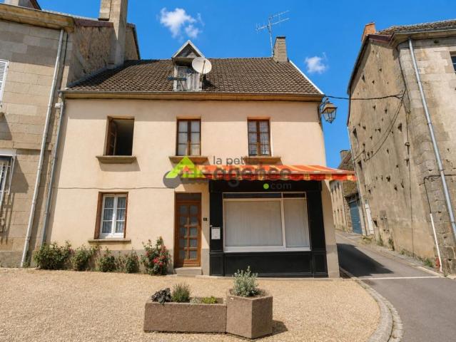Maison, Bellegarde en Marche