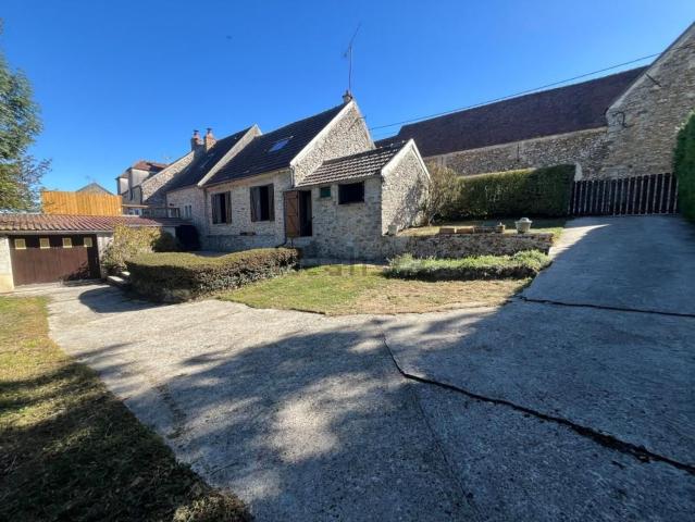 Maison, Bernay Vilbert