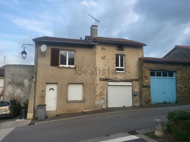 Maison, Berneuil