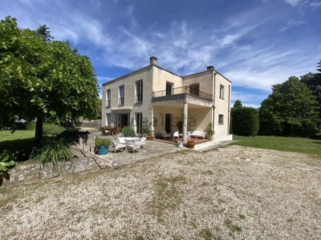 Maison, Berre les Alpes