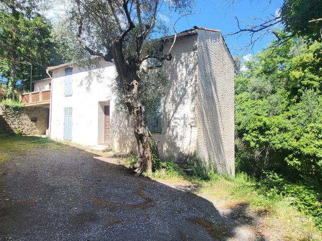Maison, Berre les Alpes